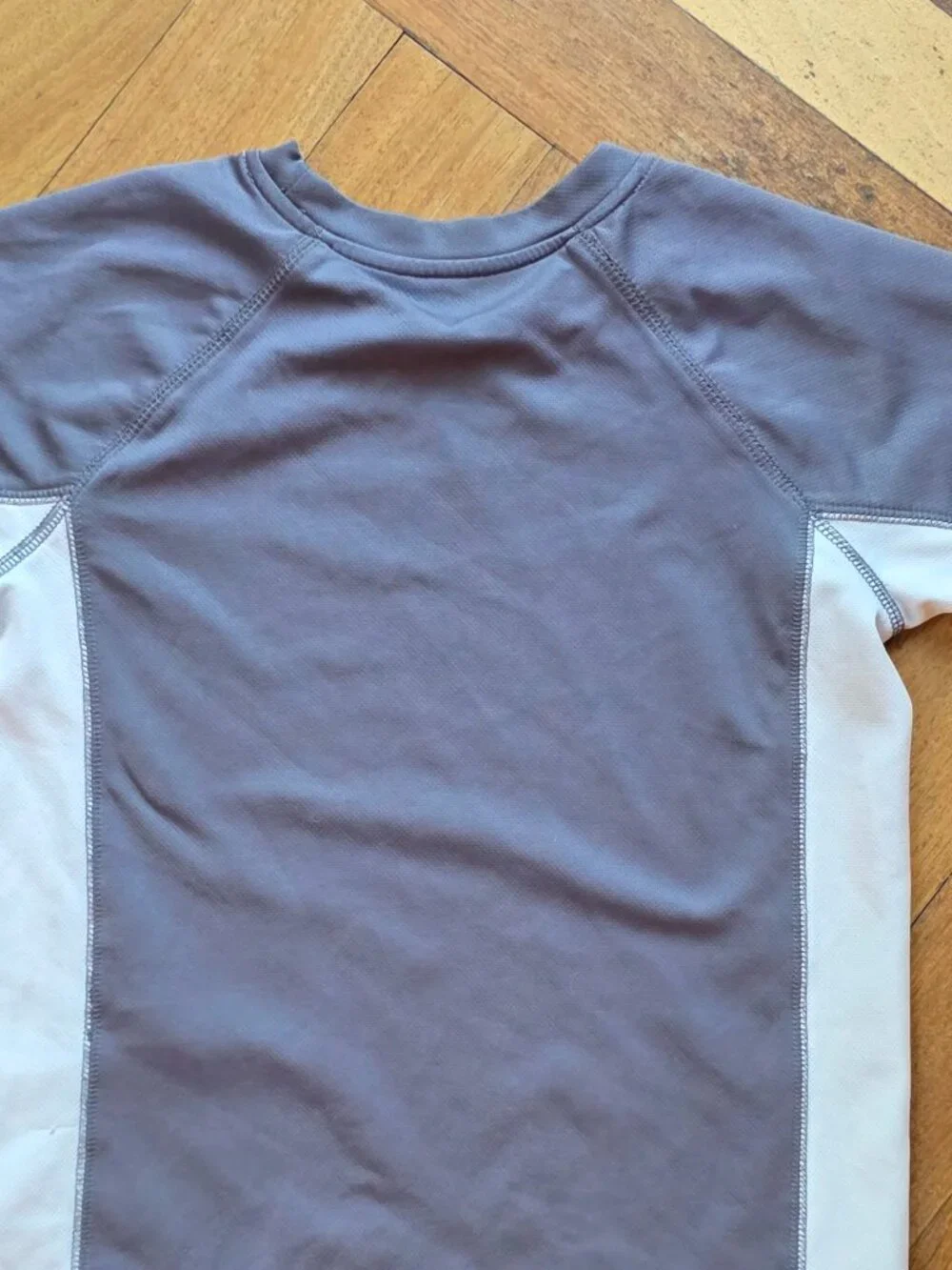 ZeroXposur Gray/White Kids Rashguard Size M 5/6